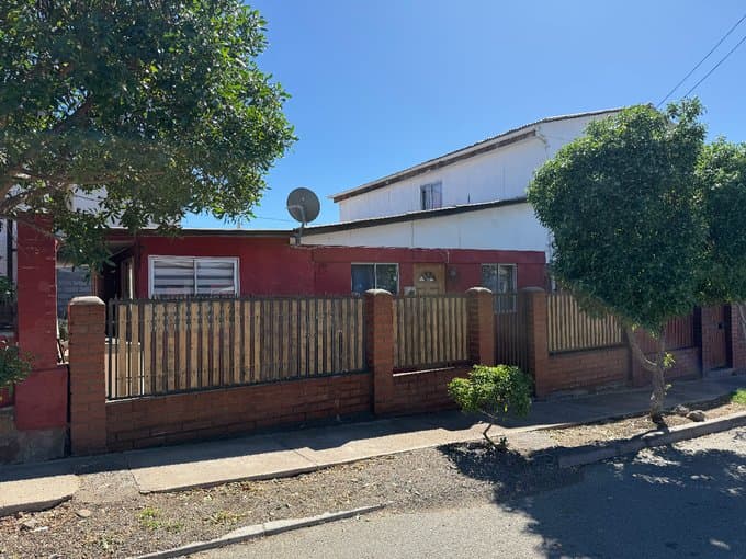 Casa en Venta en Villa Las Palmas, Alerce 153 — Huasco