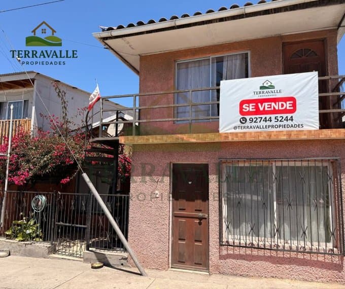 Casa 2 Pisos en Venta, Caupolican 284 — Huasco